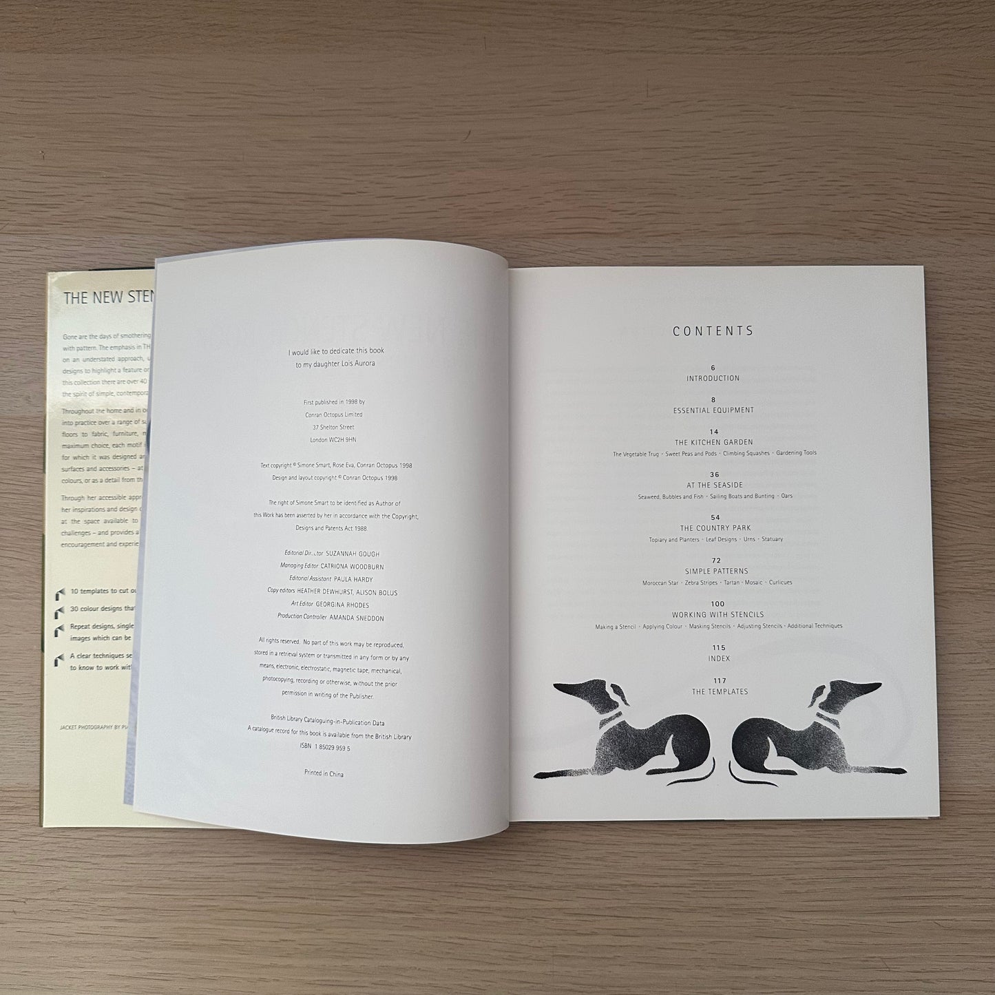 The New Stencil Book | Simone Smart