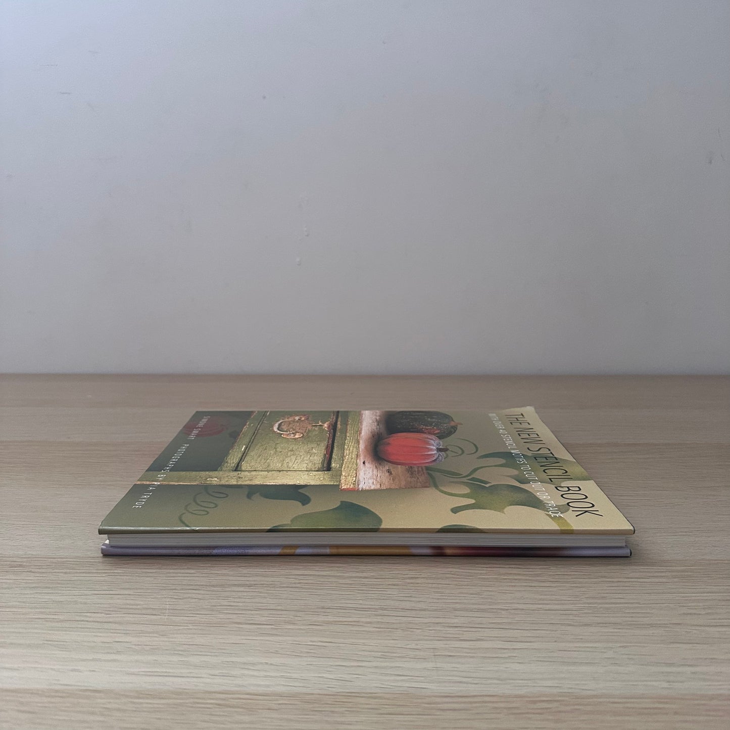 The New Stencil Book | Simone Smart