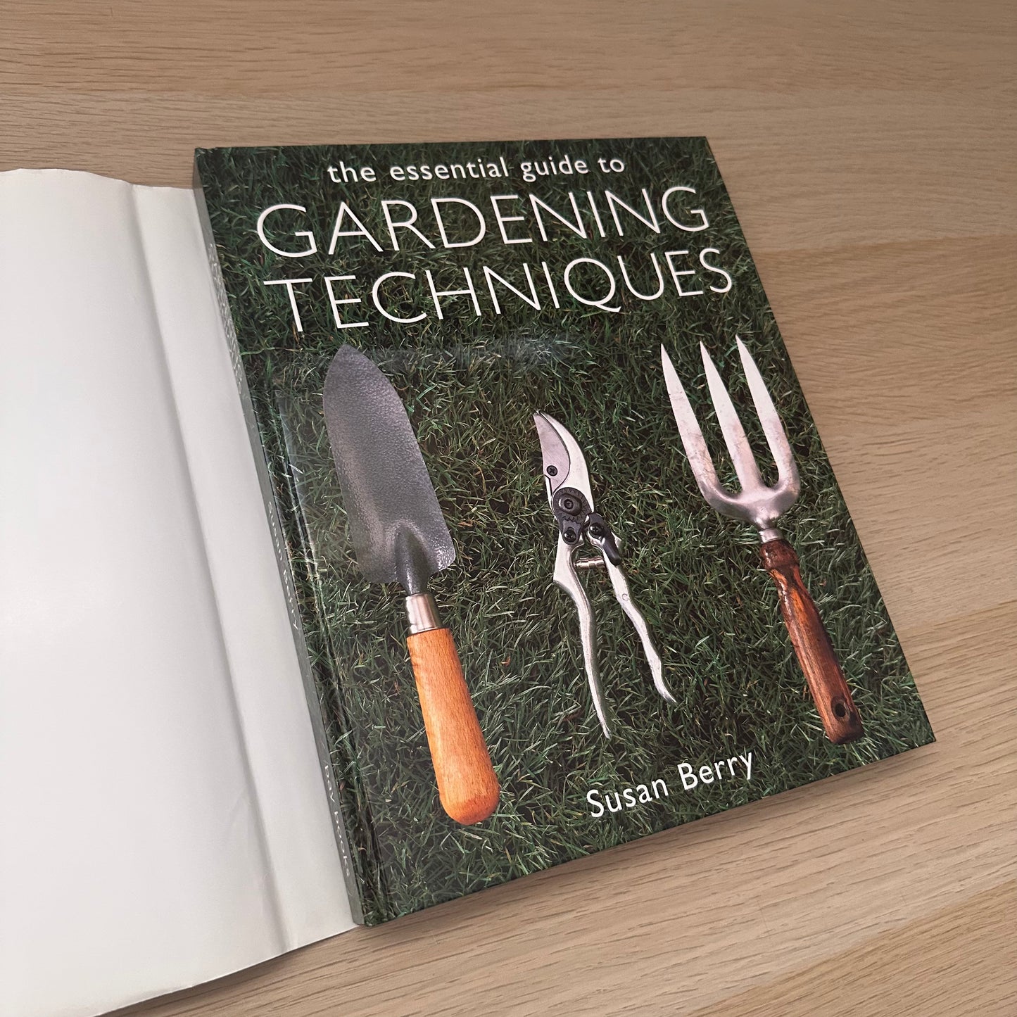 The Essential Guide to Gardening Techniques | Susan Berry