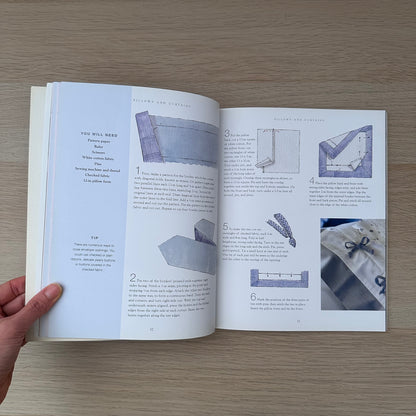 Romantic Touches | 2006 | Victoria Magazine