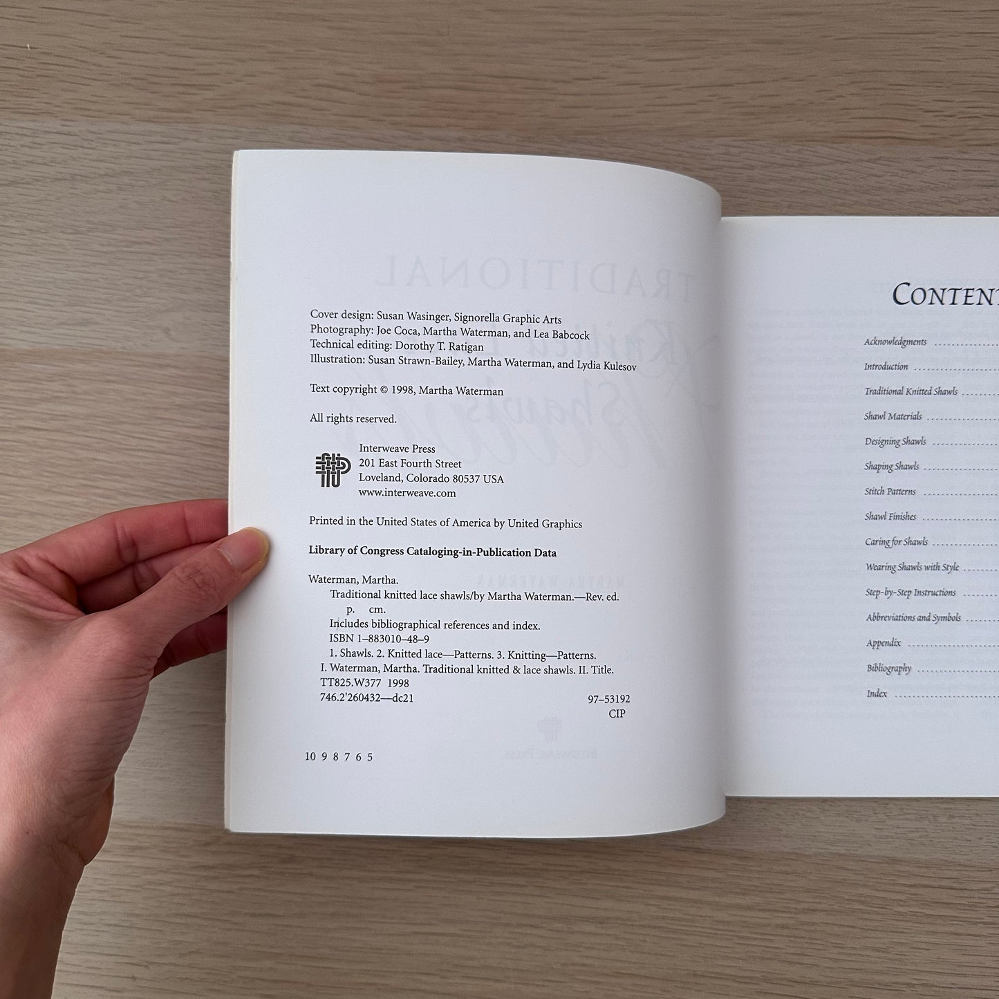 Traditional Knitted Lace Shawls | 1998 | Martha Waterman