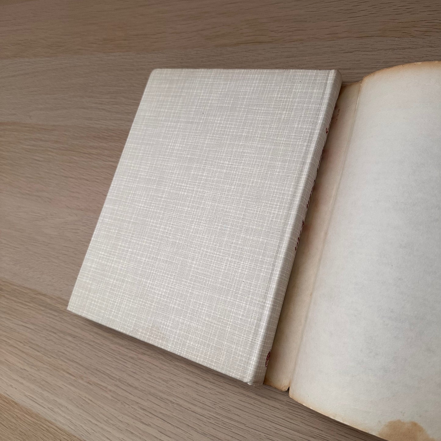 Talking about Cakes with an Irish and Scottish Accent | 1965 | Margaret Bates