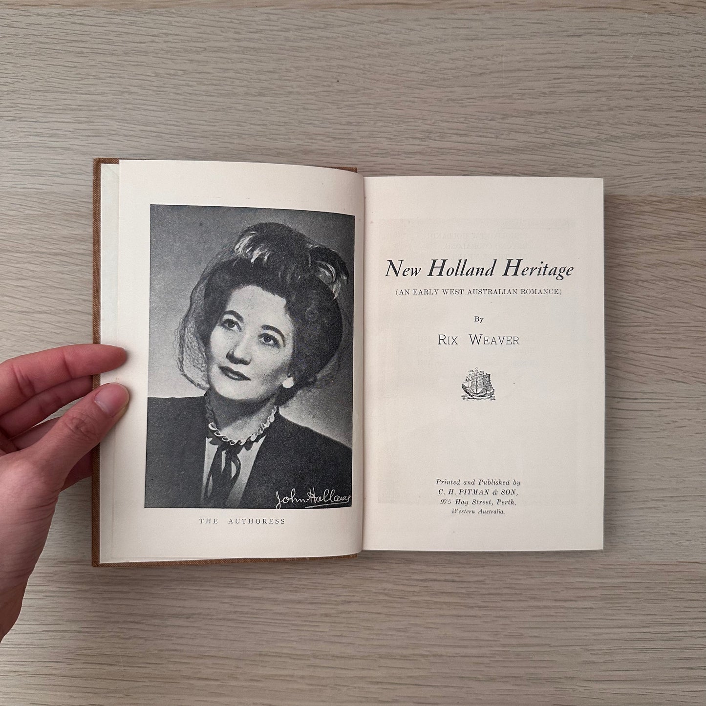 New Holland Heritage | 1947 | Rix Weaver