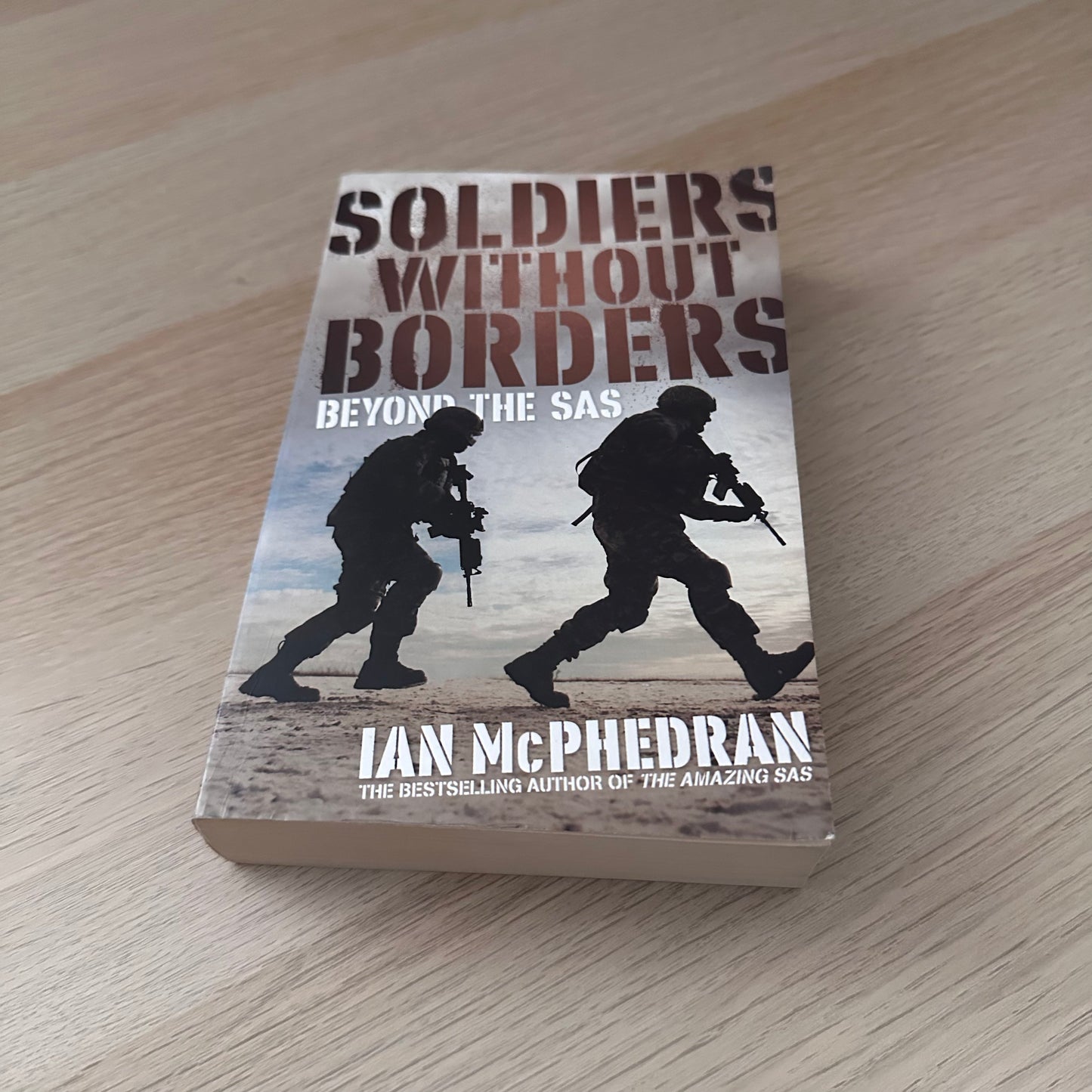 Soldiers Without Borders | Paperback | Ian McPhedran