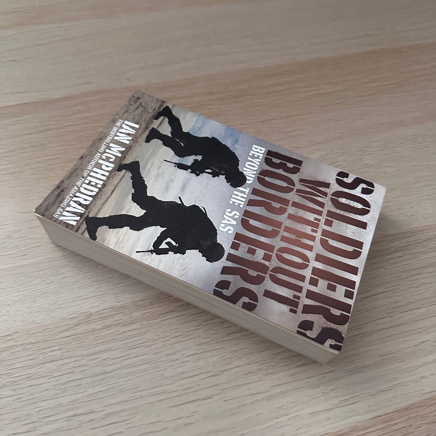 Soldiers Without Borders | Paperback | Ian McPhedran