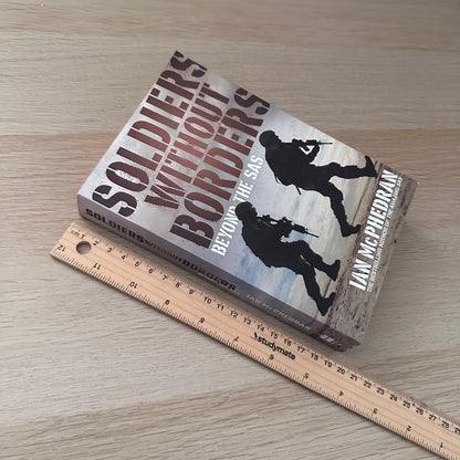 Soldiers Without Borders | Paperback | Ian McPhedran