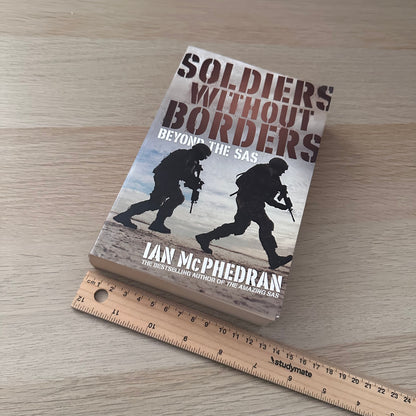 Soldiers Without Borders | Paperback | Ian McPhedran
