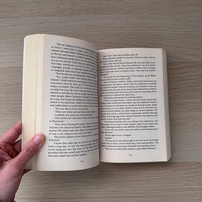 The Shadow of the Wind | Paperback | Carlos Ruiz Zafon