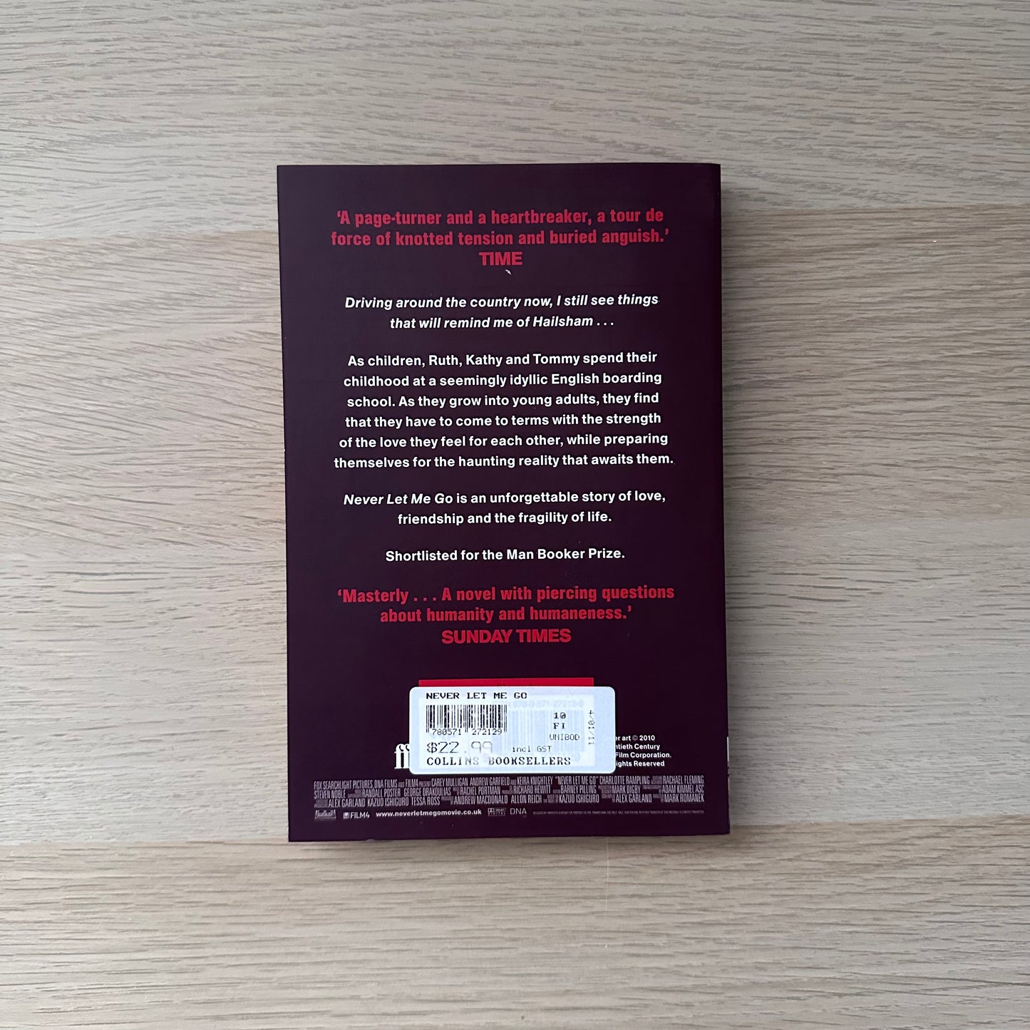 Never Let Me Go | Paperback | Kazuo Ishiguro