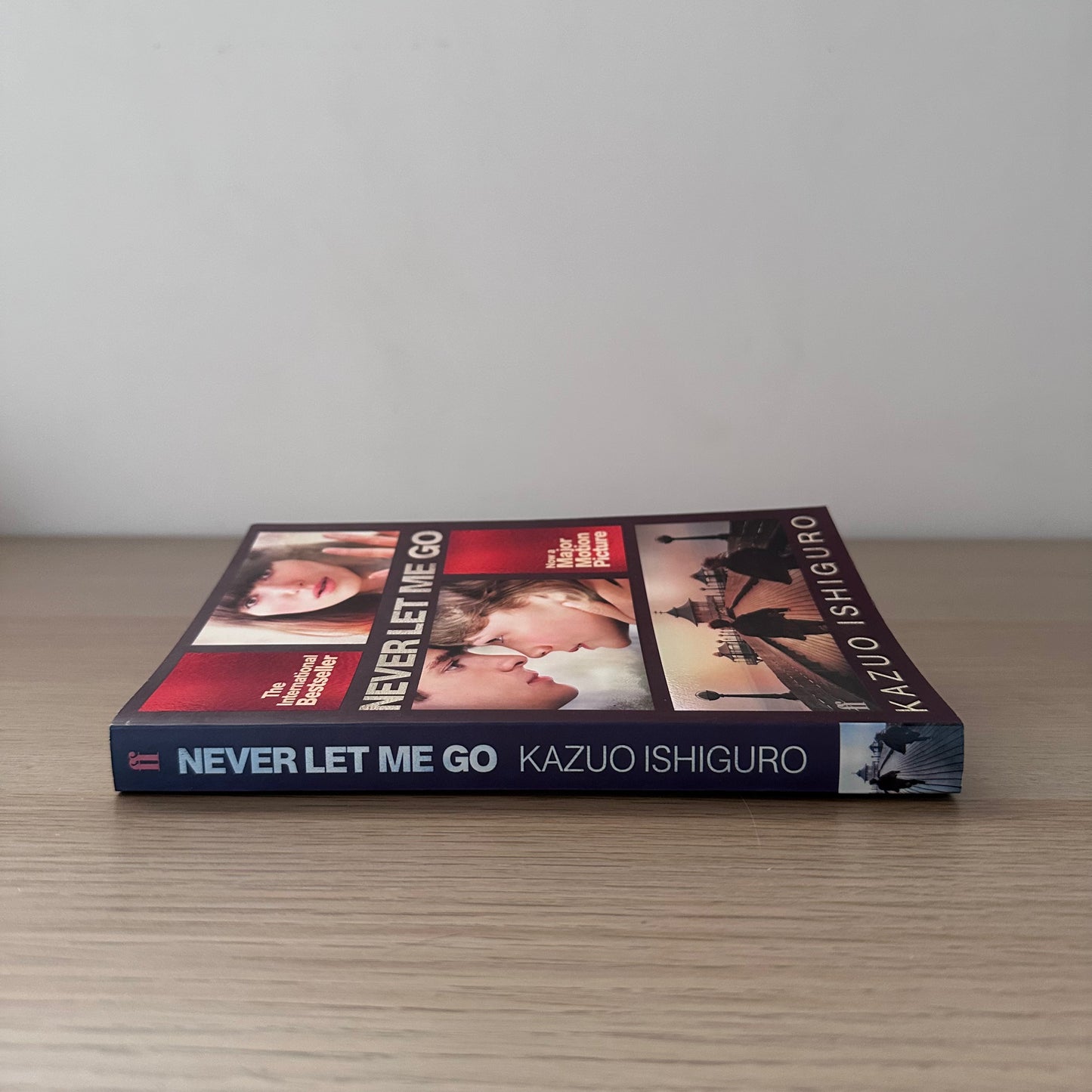 Never Let Me Go | Paperback | Kazuo Ishiguro