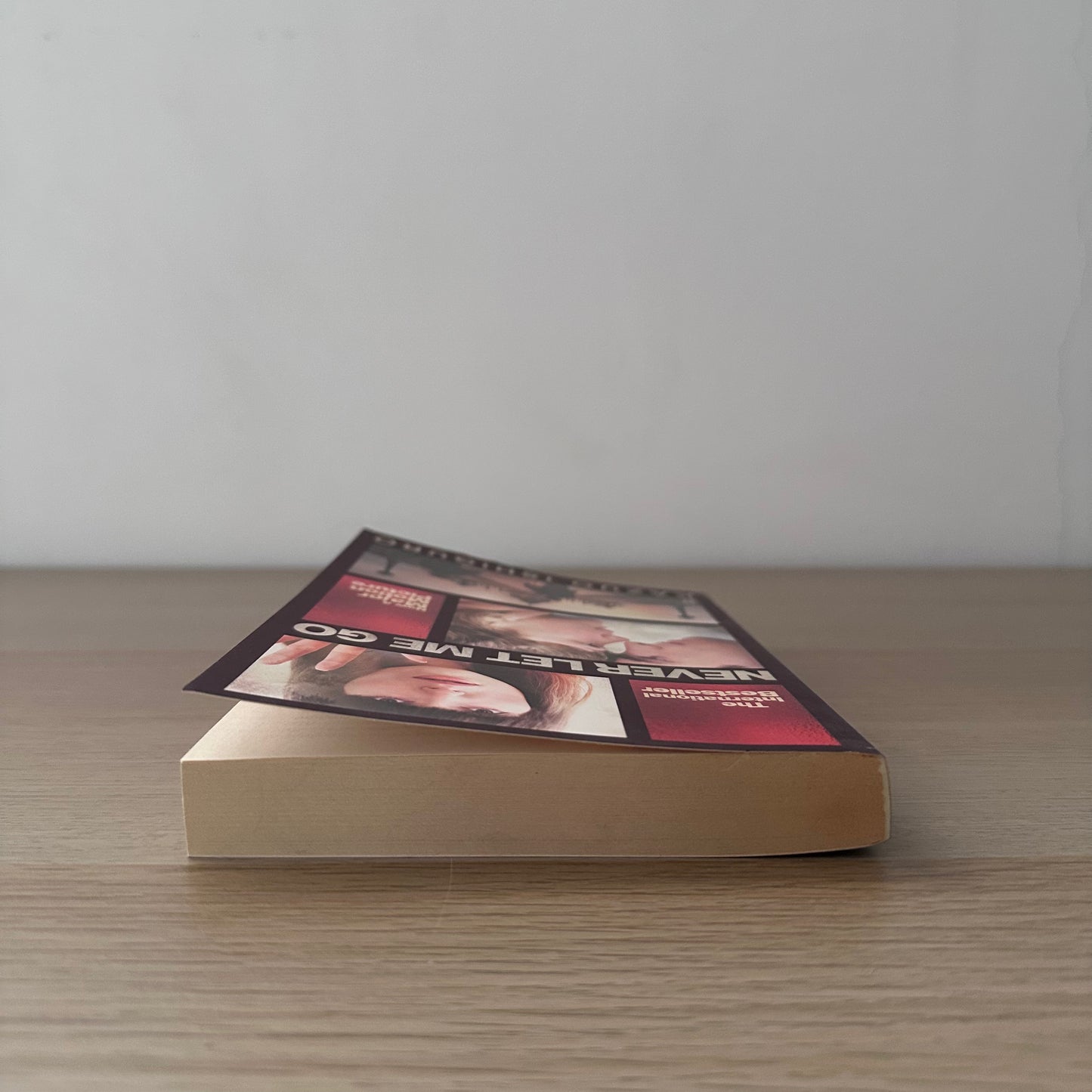 Never Let Me Go | Paperback | Kazuo Ishiguro