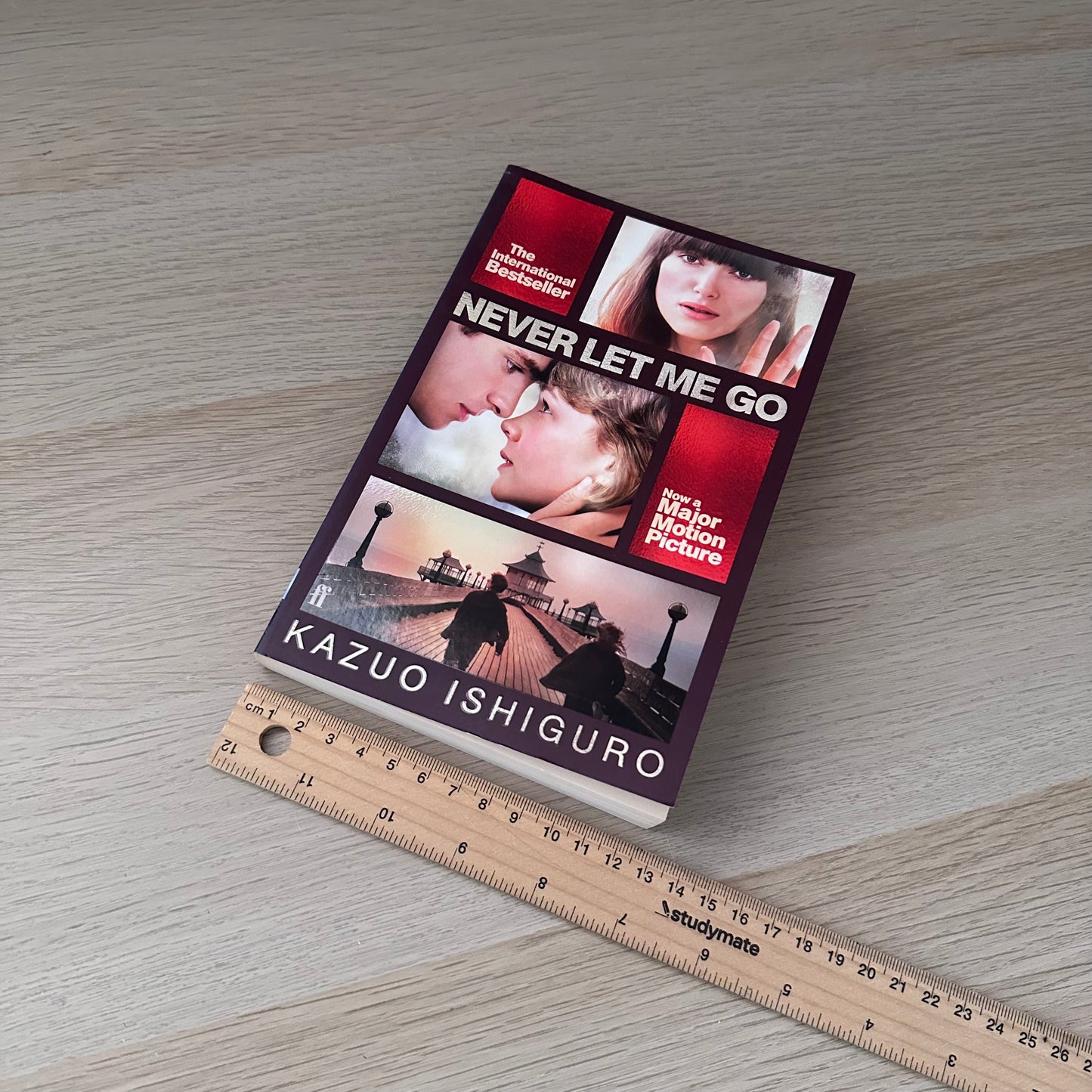 Never Let Me Go | Paperback | Kazuo Ishiguro