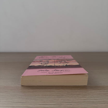 Idle Hour in the Country of Hope | Paperback | Julie Simpson
