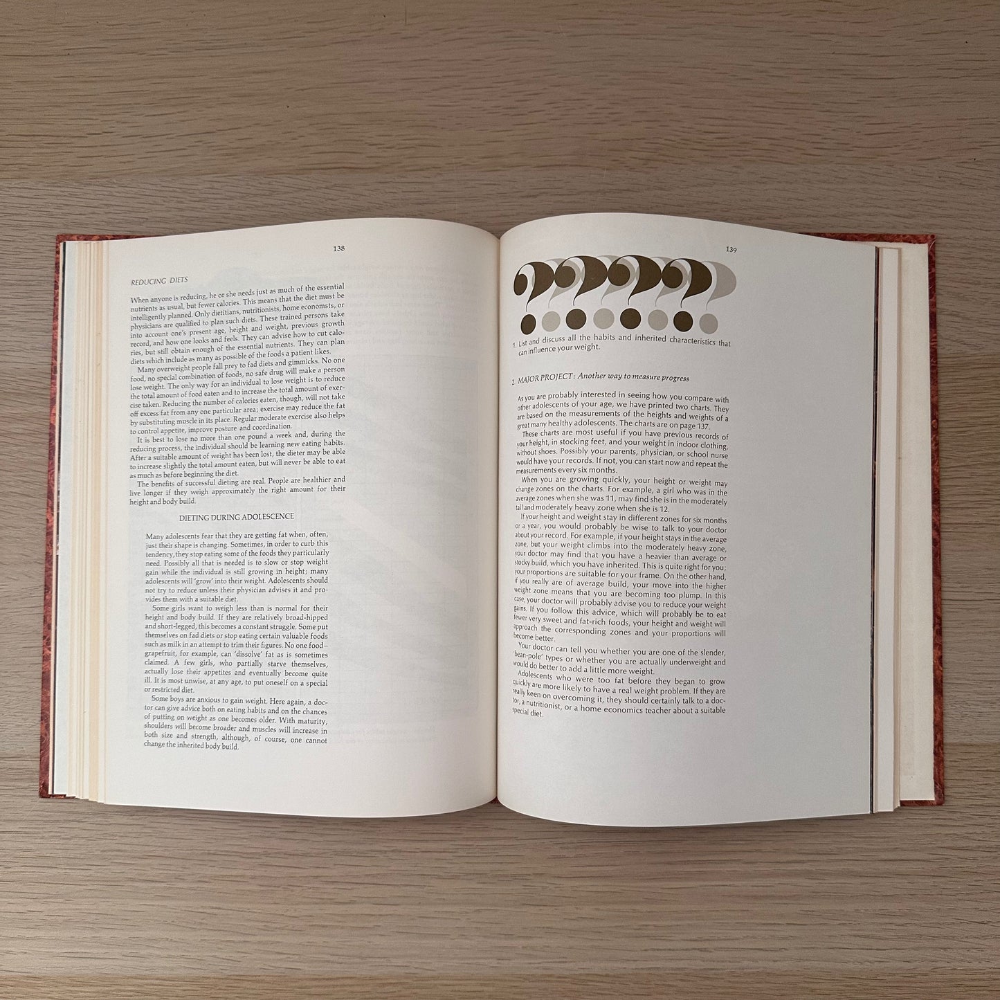 The Right Combination | A Guide to Food and Nutrition | 1975 | Elizabeth Chant Robertson