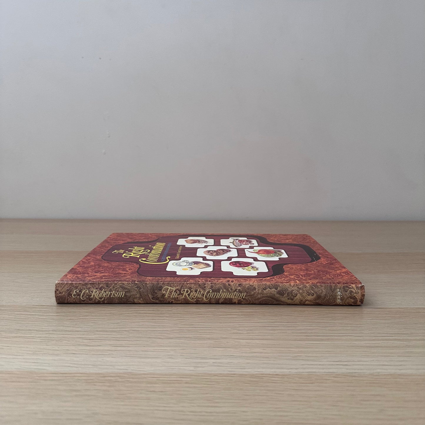 The Right Combination | A Guide to Food and Nutrition | 1975 | Elizabeth Chant Robertson