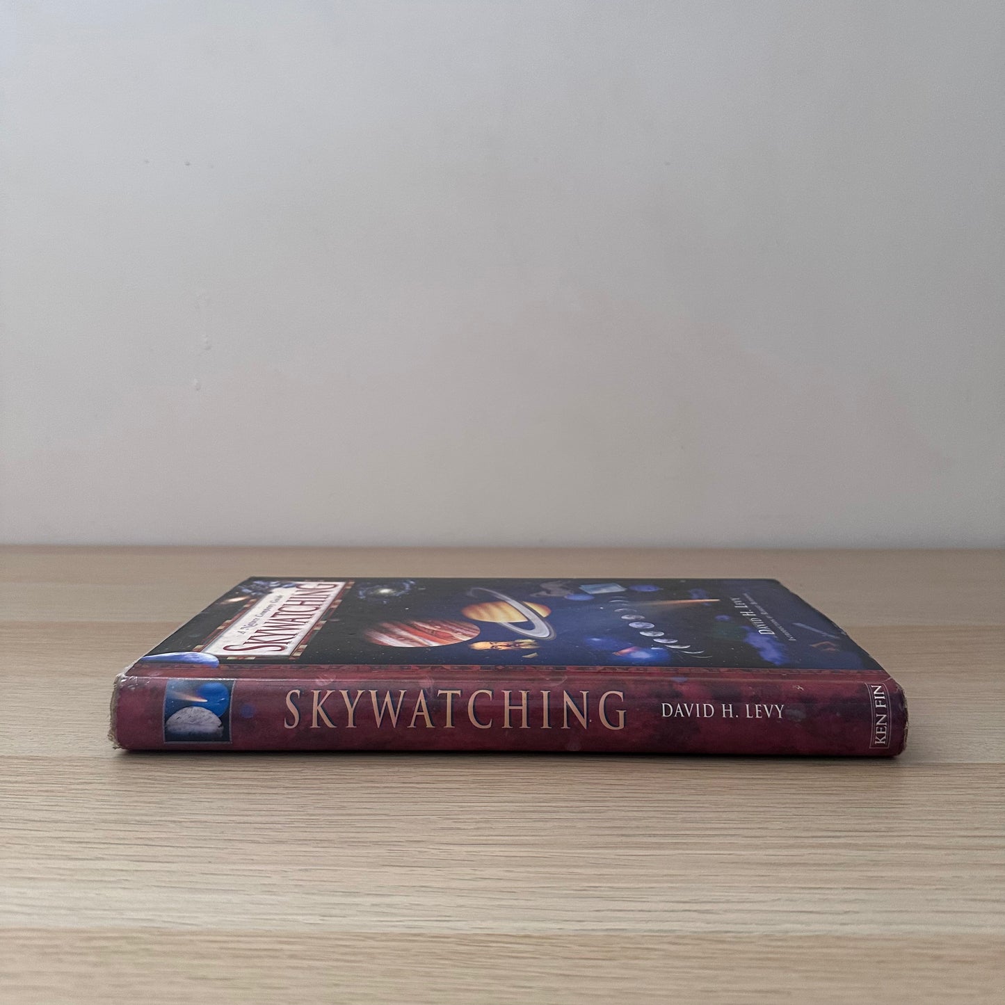 Skywatching: A Nature Complete Guide | 1995 | David H. Levy