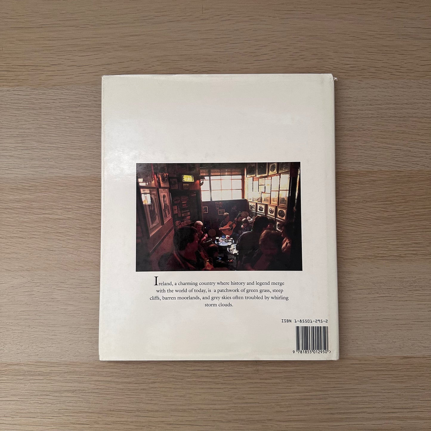 Ireland | 1994 | Simona Ratchetti | Tiger Books International