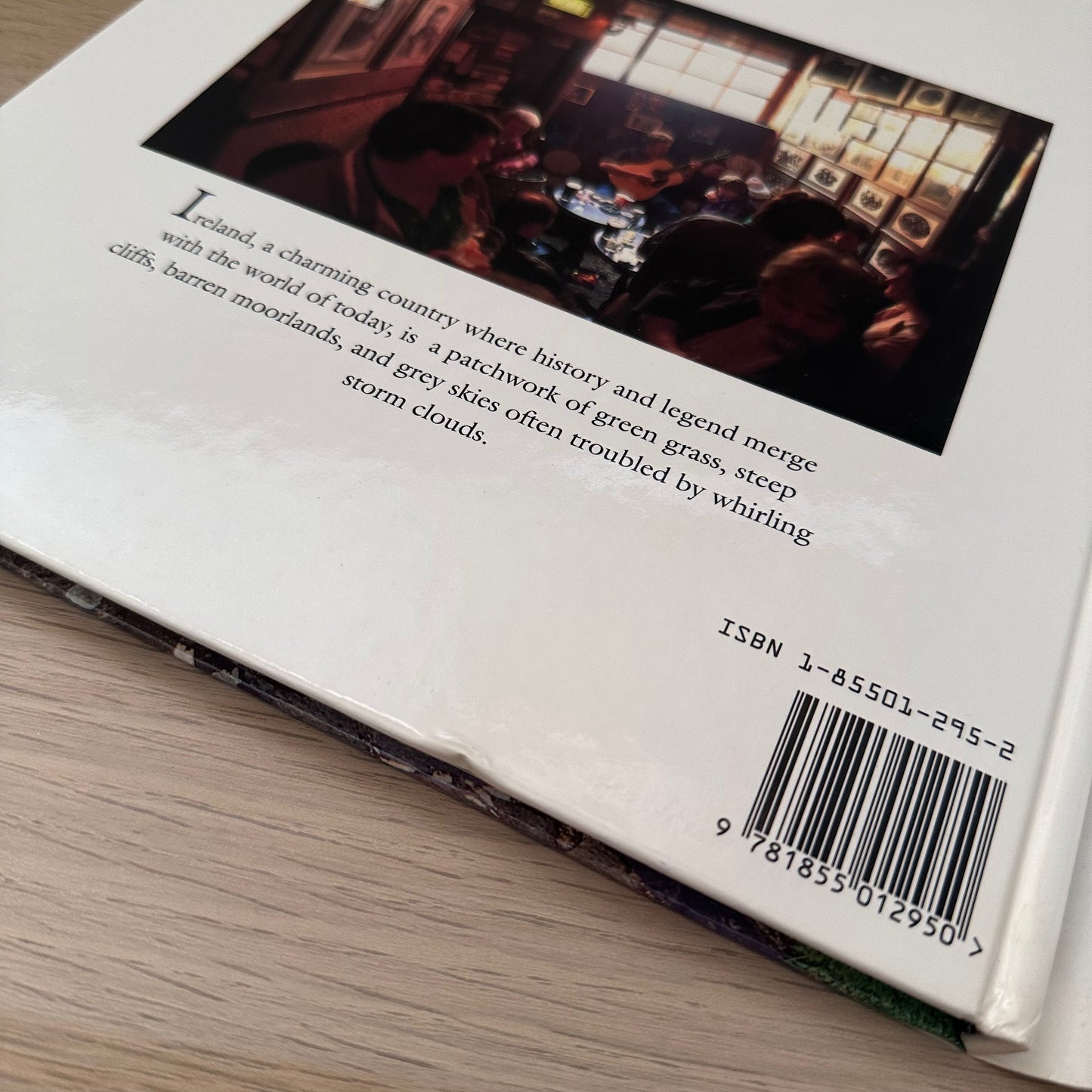 Ireland | 1994 | Simona Ratchetti | Tiger Books International