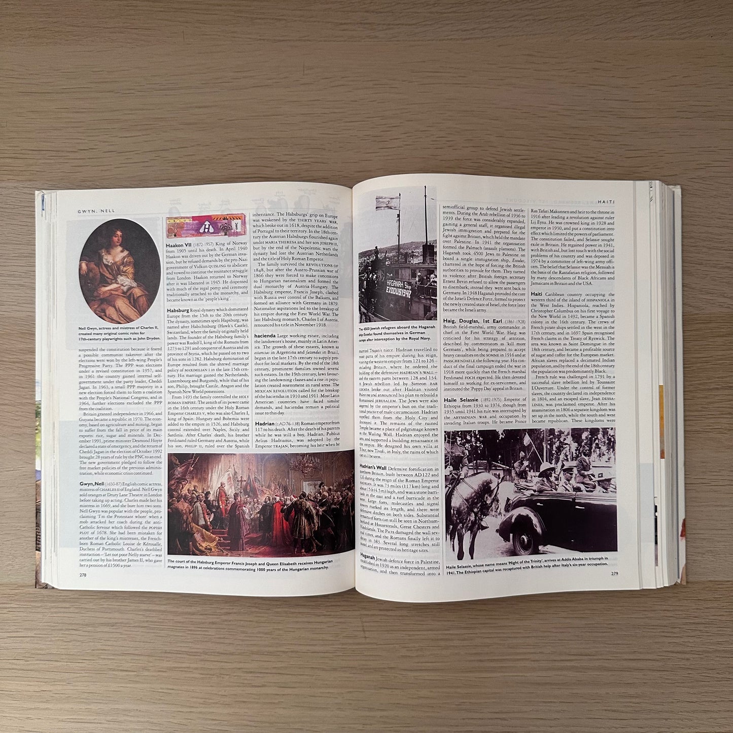 Family Encyclopedia of World History | 1996 | Reader's Digest